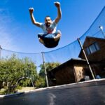 Astuces pour installer un trampoline dans le jardin