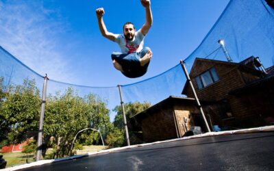 Astuces pour installer un trampoline dans le jardin