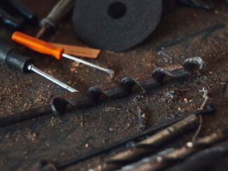 Trouver un Artisan pour la Maison : Guide Complet pour un Choix Serein