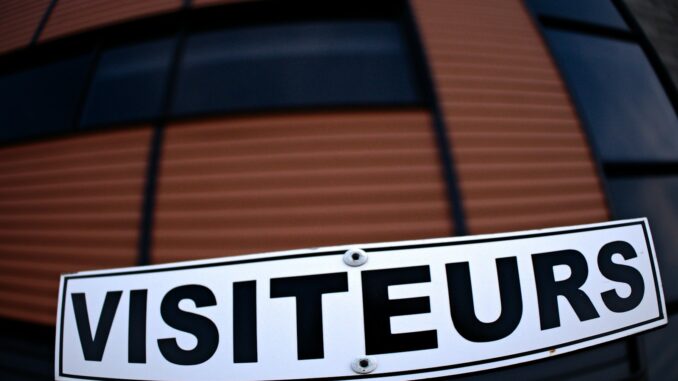 Articles Invités pour Attirer de Nouveaux Visiteurs : Une Stratégie SEO Performante Pourquoi Utiliser les Articles Invités pour Attirer de Nouveaux Visiteurs ?