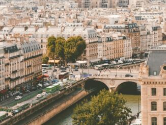 Trouver un Professionnel à Paris : Le Guide Complet pour des Services de Qualité
